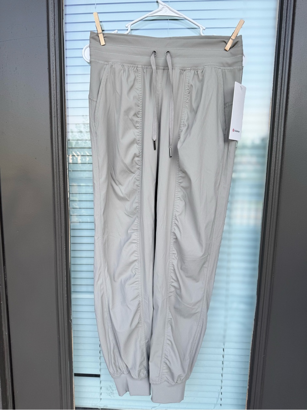 🤎 Lululemon Dance Studio Mid-Rise Jogger Size 6